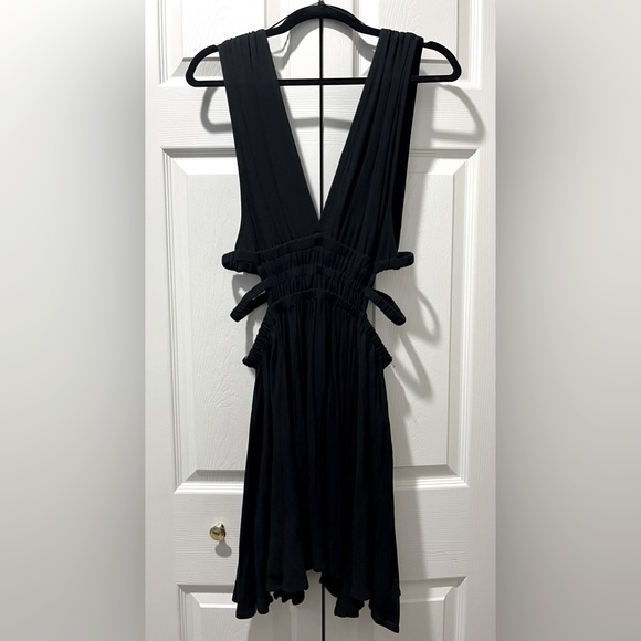 Windsor Black Cut Out Flare Mini Dress NWT - Picture 5 of 16